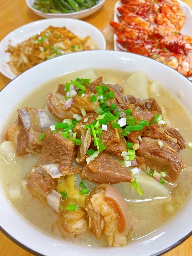 羊肉汤馆，一碗热腾腾的治愈系美食